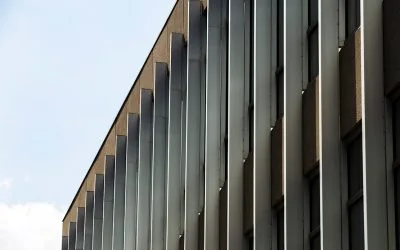 Cómo elegir el mejor sistema de ventilación para muros cortina